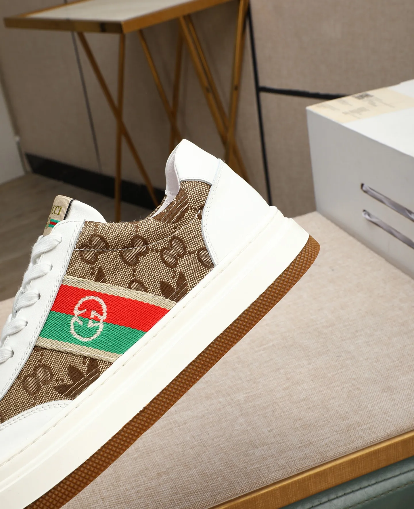 Men's shoes 💰420 GUCCI🔍🔍The latest model is available at the counter simultaneously. Original calfskin imported from Italy, genuine leather lining, (high-end, extravagant and classy) with exquisite workmanship. Sole: Original sole provided by the original factory. ⚠Exclusive double-layer movable molded sole is super comfortable⚠. Photographed in real life. 🎬The real thing is better. 🔍🔍"High quality·Follow the order" code number 38-44